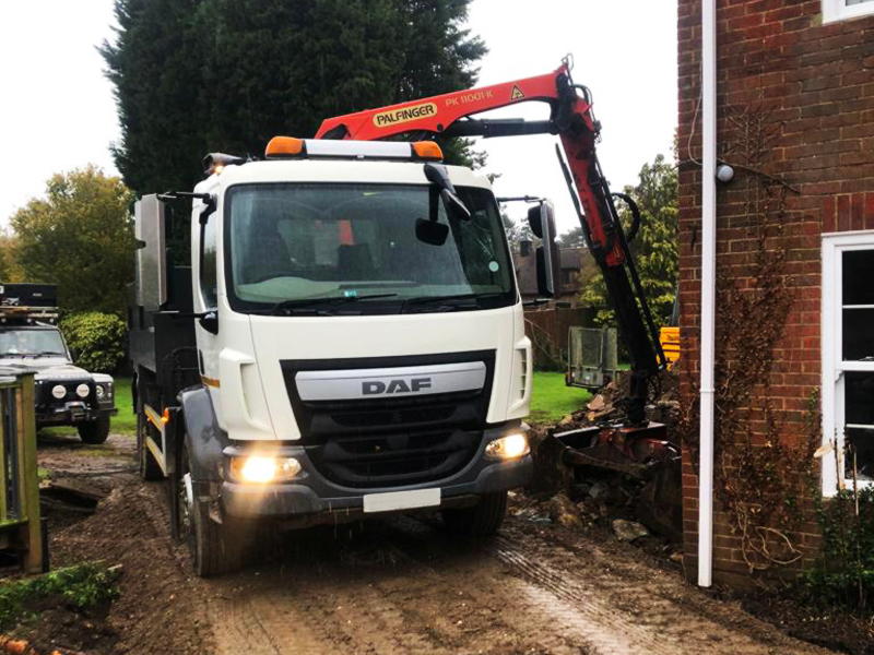 Easy Access Grab Hire in Surrey